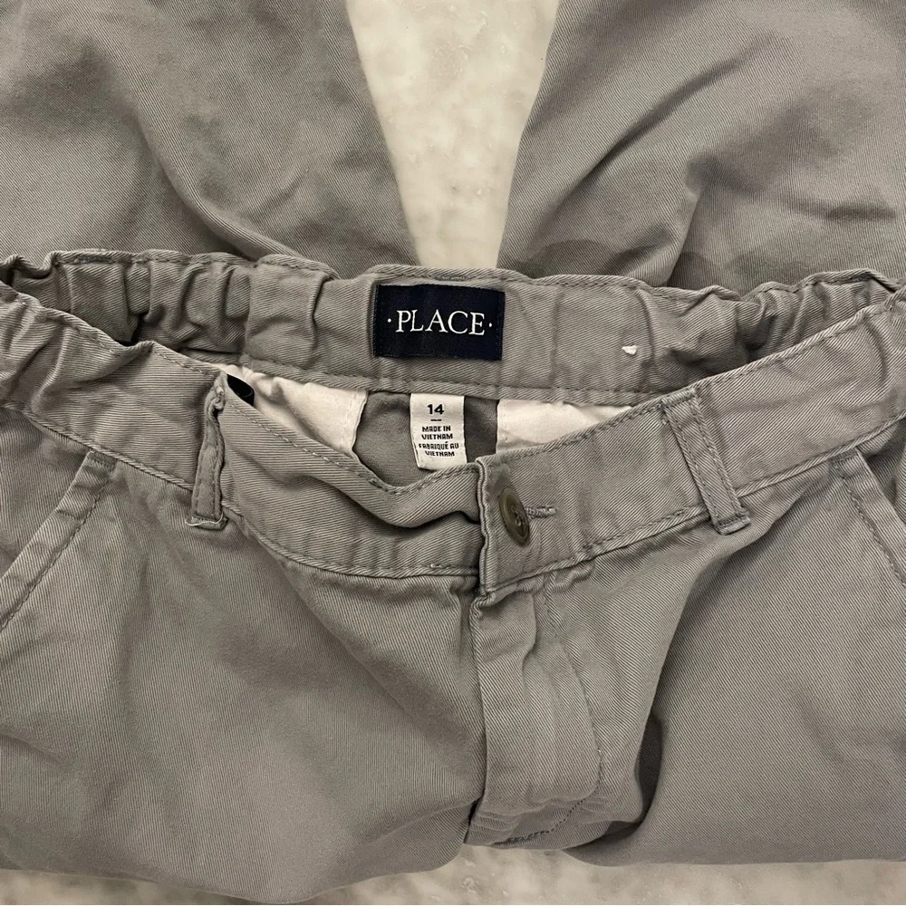 The Children’s Place Boy’s Cotton Gray Shorts Size 14